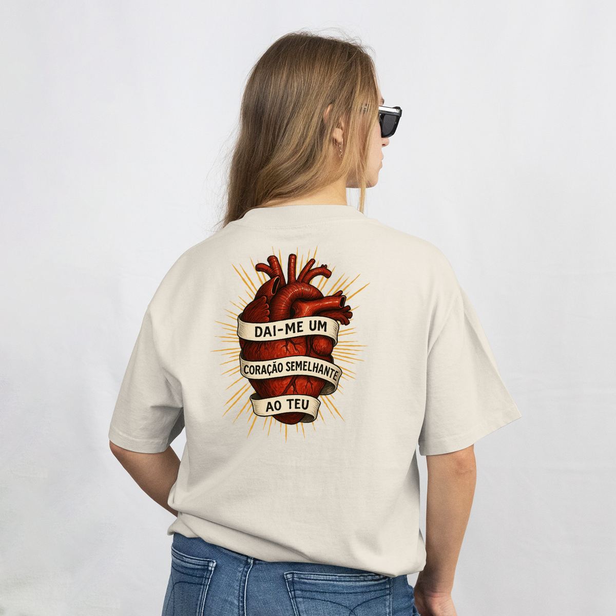 CAMISETA CATÓLICA CORAÇÃO DE JESUS  OFF-WHITE